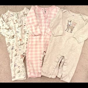 Hudson Baby girls pajamas/jumpsuits size 18 months
